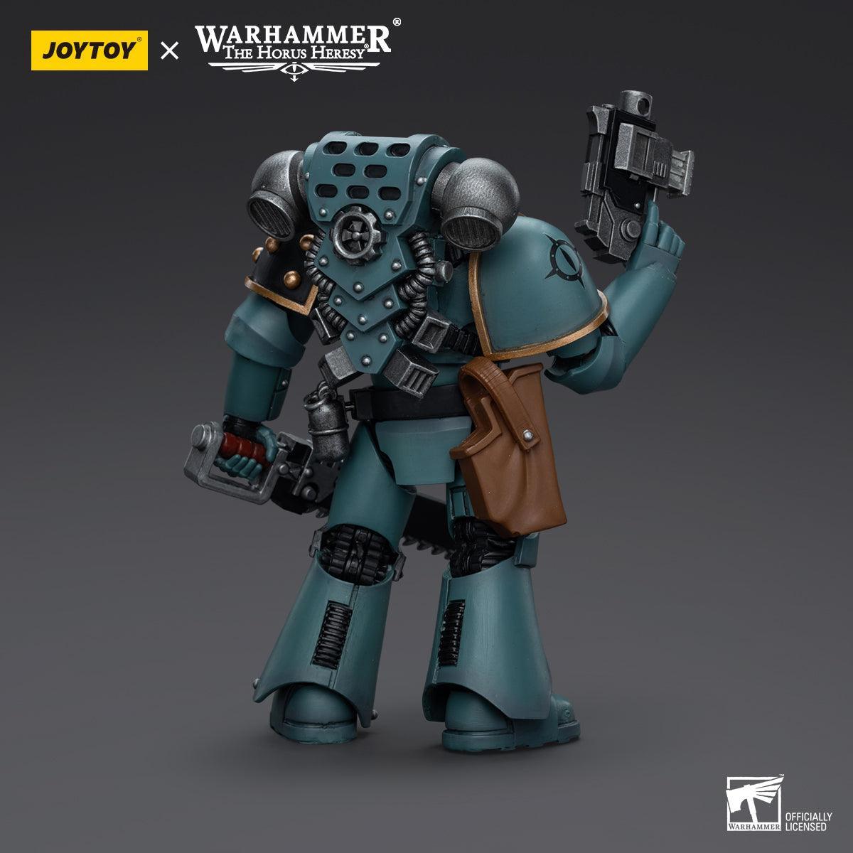 Warhammer Collectibles: 1/18 Scale Sons of Horus MKIV Tactical Squad Legionary with Bolter - Pre-Order - Gap Games