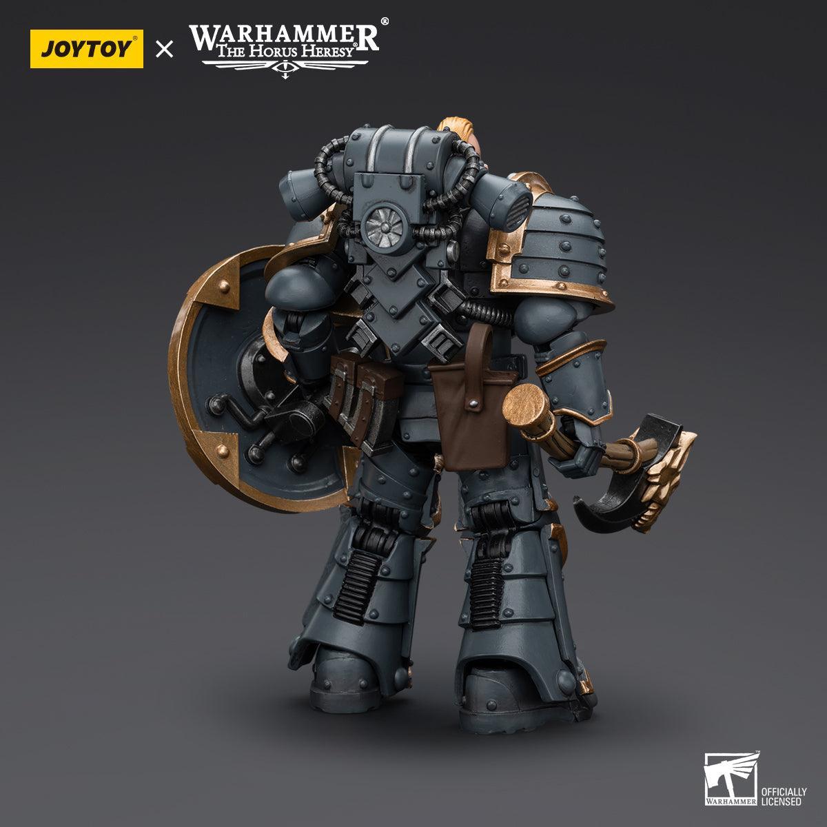Warhammer Collectibles: 1/18 Scale Space Wolves Grey Slayer Pack Grey Slayer 1 - Pre-Order - Gap Games