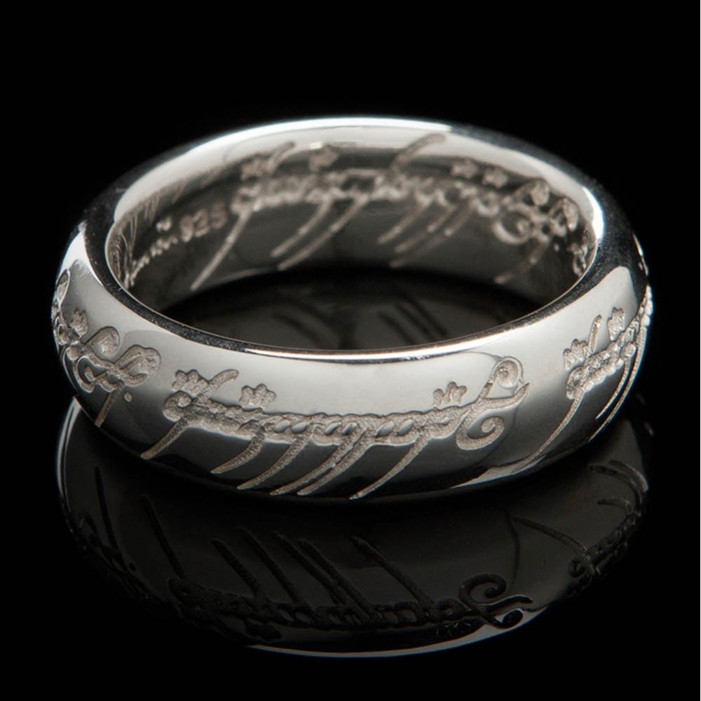 WETA - The Lord of the Rings Trilogy - The One Ring (with runes) - Sterling Silver Size 7