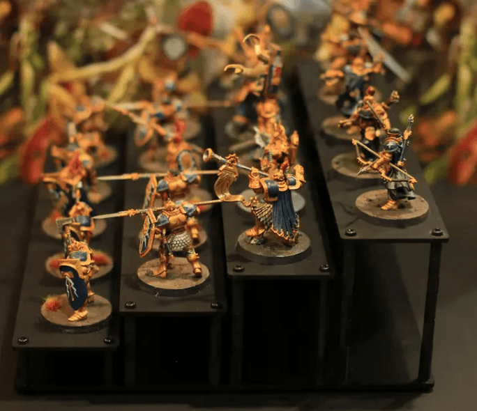 Warhold - Miniatures Display Stand