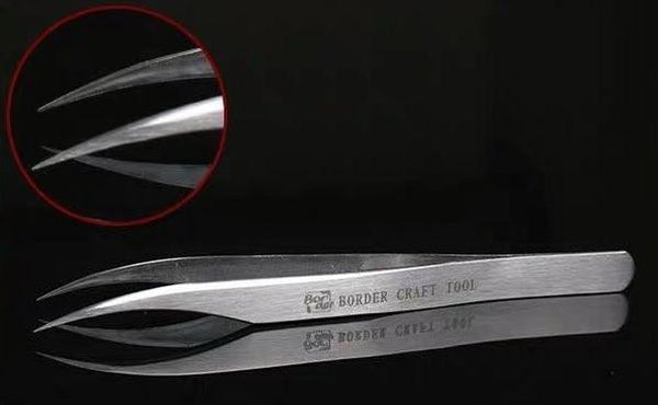 Border Model Curved Tipped Model Tweezers - Gap Games