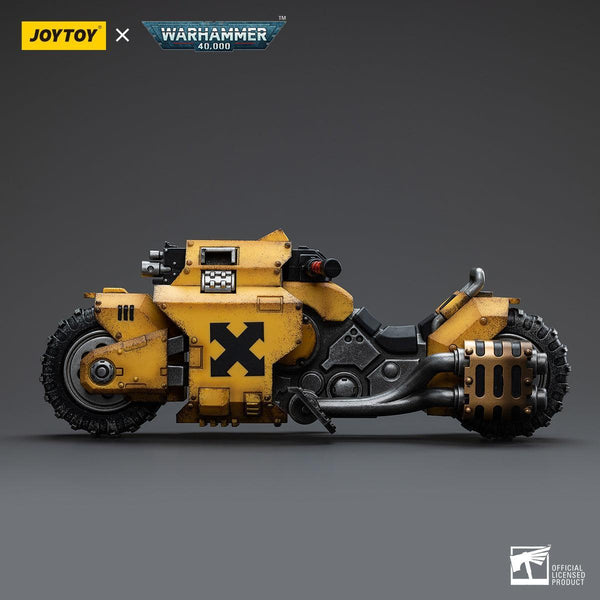 Warhammer Collectibles: 1/18 Scale Imperial Fists Raider-Pattern Combat Bike - Gap Games