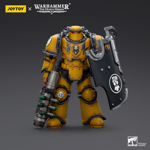 Warhammer Collectibles: 1/18 Scale Imperial Fists Legion MkIII Breacher Squad Legion Breacher w Gun - Pre-Order - Gap Games