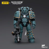 Warhammer Collectibles: 1/18 Scale Sons of Horus MKIV Tactical Squad Legionary with Flamer - Pre-Order - Gap Games