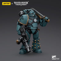 Warhammer Collectibles: 1/18 Scale Sons of Horus MKIV Tactical Squad Legionary with Flamer - Pre-Order - Gap Games