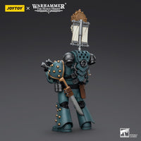 Warhammer Collectibles: 1/18 Scale Sons of Horus MKIV Tactical Squad Legionary with Legion Vexilla - Pre-Order - Gap Games