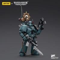 Warhammer Collectibles: 1/18 Scale Sons of Horus MKVI Tactical Squad Legionary with Nuncio Vox - Pre-Order - Gap Games