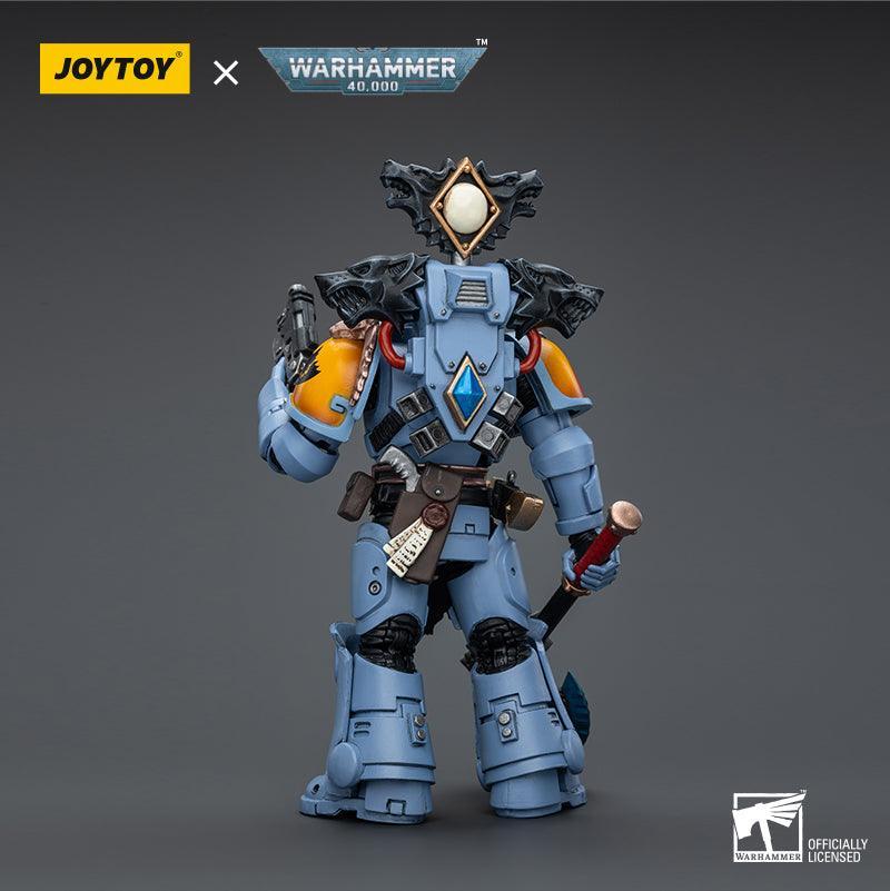 Warhammer Collectibles: 1/18 Scale Space Marines Space Wolves Claw Pack Brother Olaf - Pre-Order - Gap Games