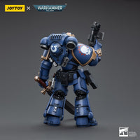 Warhammer Collectibles: 1/18 Scale Ultramarines Primaris Lieutenant Argaranthe - Gap Games